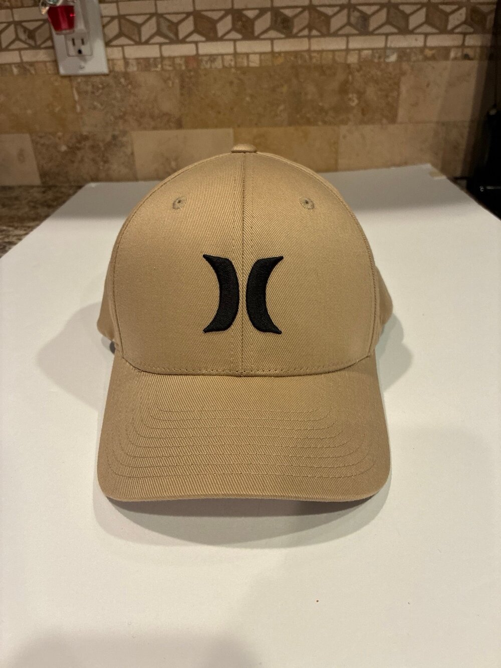 Hurley Flexfit Men's Hat L-XL Khaki Tan Black Logo Fitted Baseball Cap